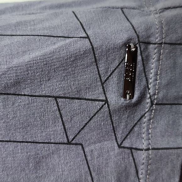 Hugo Boss Men's Geometric Print tshirt - Picture 5 of 7